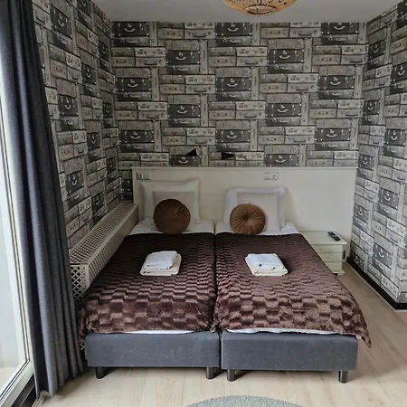 Insulinde 3* Den Haag