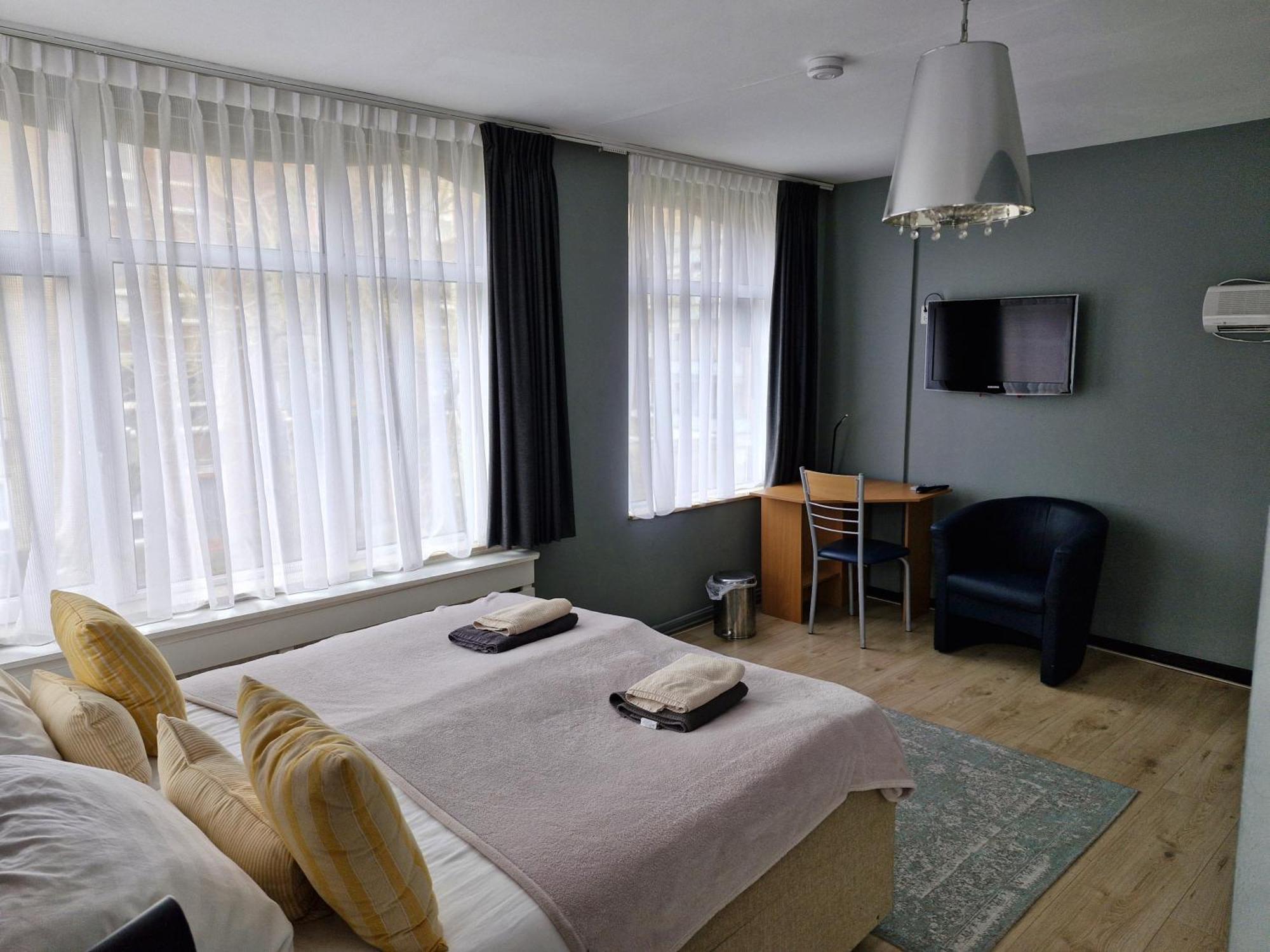 Bed & Breakfast Insulinde The Hague