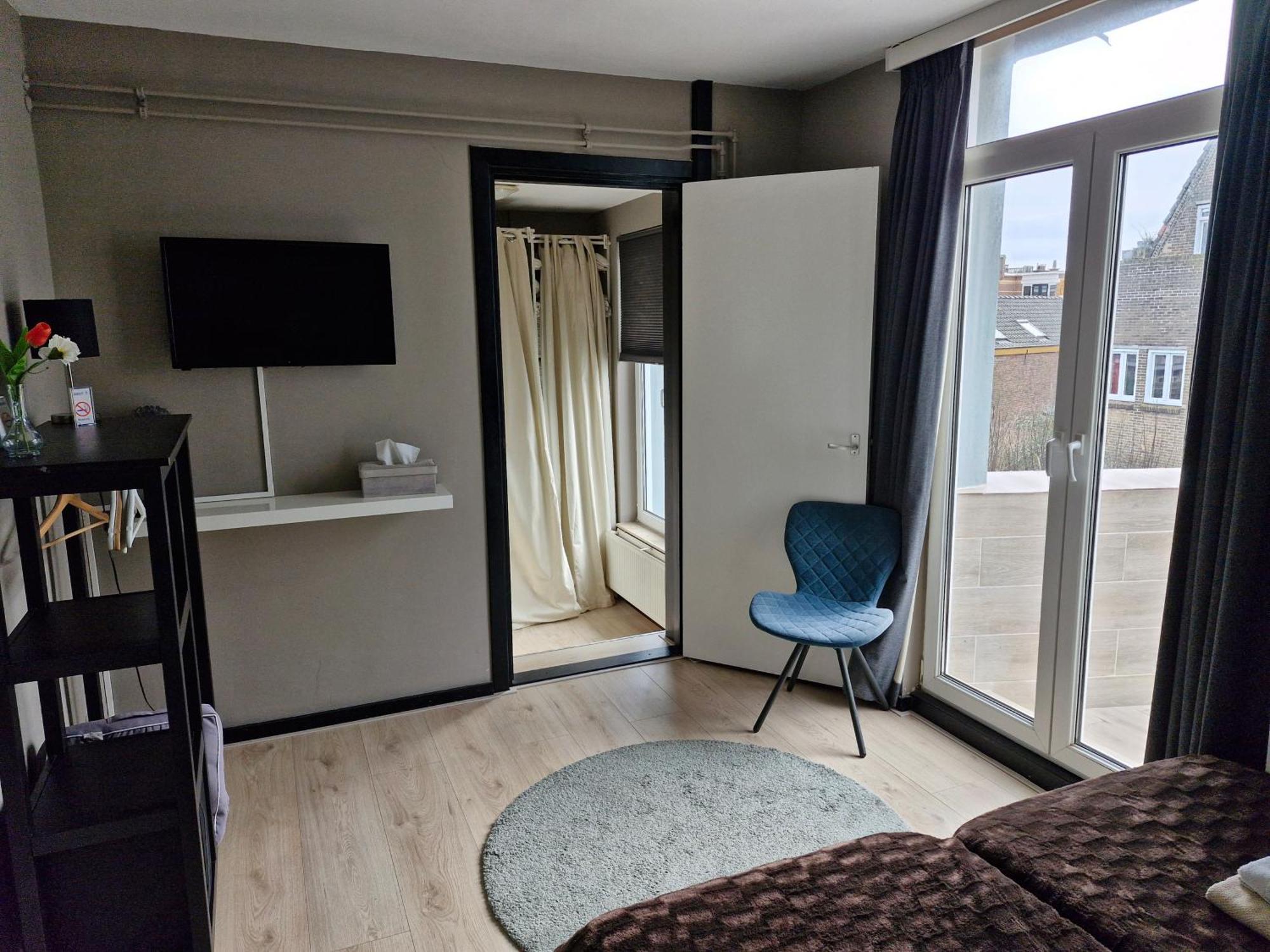 Insulinde Bed & Breakfast